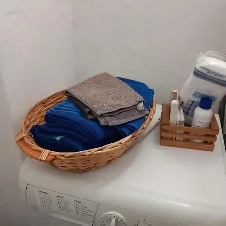 アパート Modern In With Air Conditioning カターニア