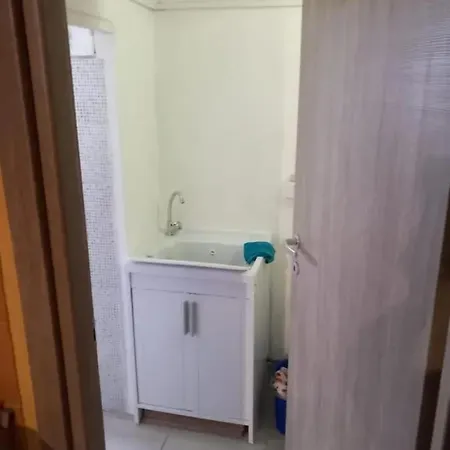 Apartment Modern In With Air Conditioning *