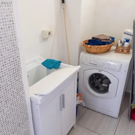 Modern In With Air Conditioning